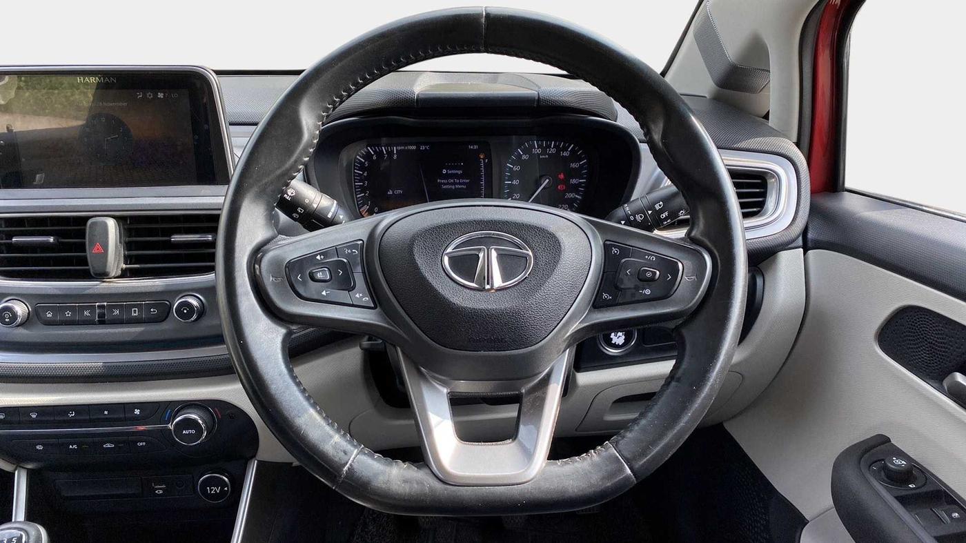 2021 Tata ALTROZ XZ PLUS I-TURBO PETROL, Petrol, Manual, 21,841 km, Steering Wheel Close Up