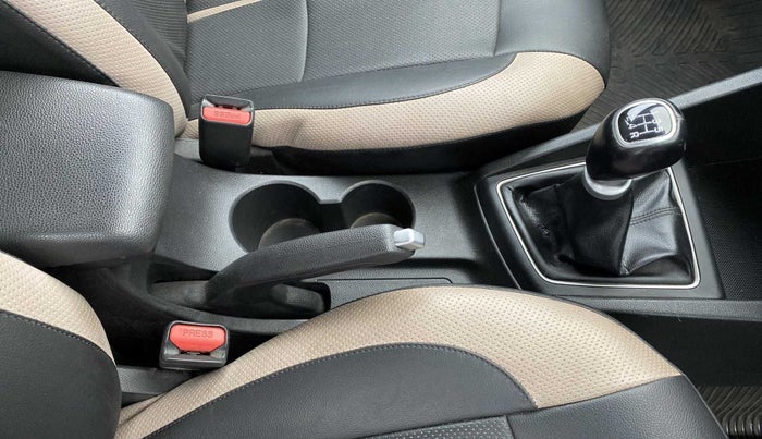 2015 Hyundai Elite i20 ASTA 1.2, Petrol, Manual, 33,924 km, Gear Lever