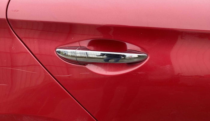 2015 Hyundai Elite i20 ASTA 1.2, Petrol, Manual, 33,924 km, Right rear door - Minor scratches