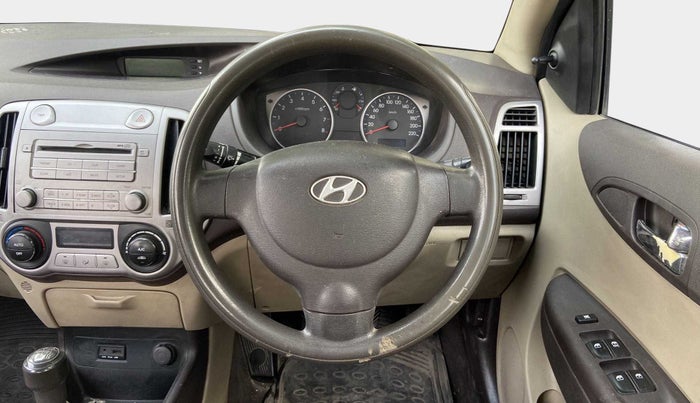 2011 Hyundai i20 MAGNA 1.2, Petrol, Manual, 83,859 km, Steering Wheel Close Up