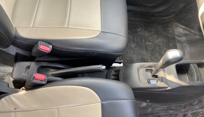 2016 Maruti Wagon R 1.0 VXI AMT, Petrol, Automatic, 27,877 km, Gear Lever