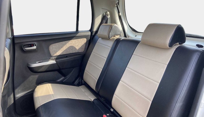 2016 Maruti Wagon R 1.0 VXI AMT, Petrol, Automatic, 27,877 km, Right Side Rear Door Cabin