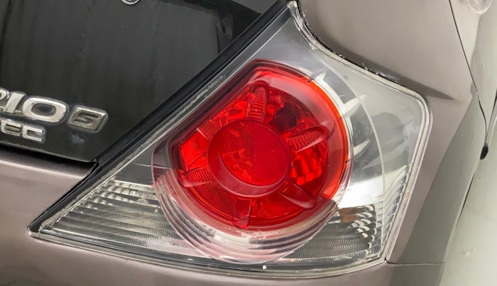 2013 Honda Brio S MT, Petrol, Manual, 74,001 km, Right tail light - Minor damage