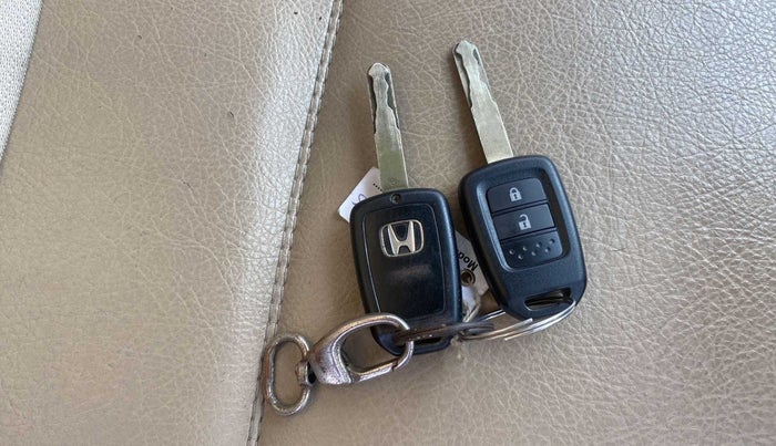 2015 Honda City 1.5L I-VTEC V MT, Petrol, Manual, 25,303 km, Key Close Up