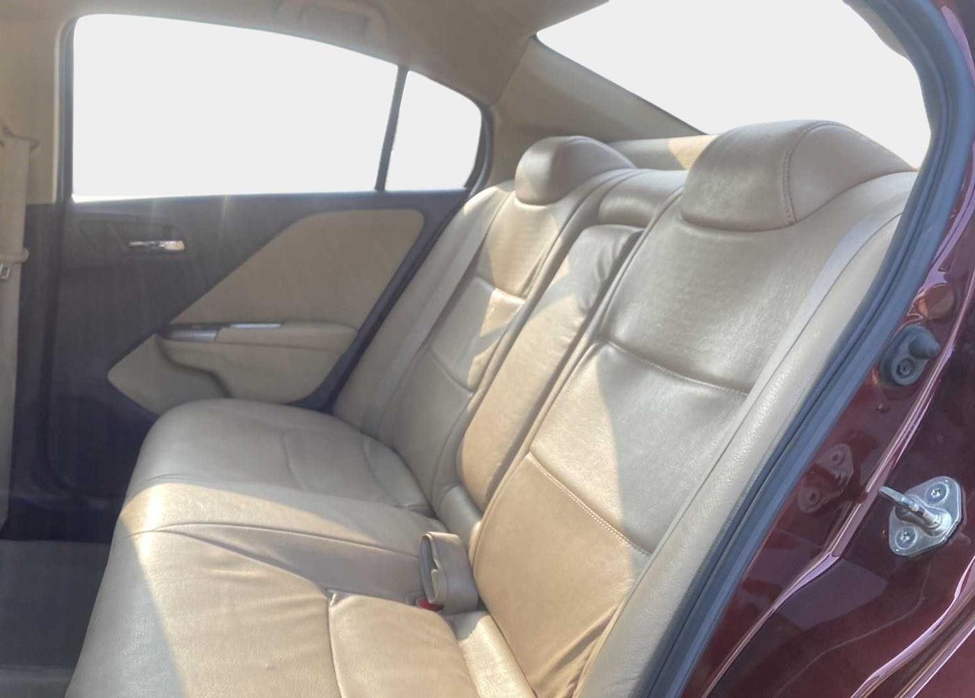 2015 Honda City 1.5L I-VTEC V MT, Petrol, Manual, 25,303 km, Right Side Rear Door Cabin