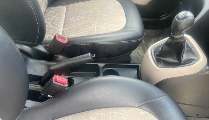 2019 Hyundai Grand i10 MAGNA 1.2 KAPPA VTVT, Petrol, Manual, 24,907 km, Gear Lever