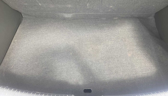 2019 Hyundai Grand i10 MAGNA 1.2 KAPPA VTVT, Petrol, Manual, 24,907 km, Boot Inside