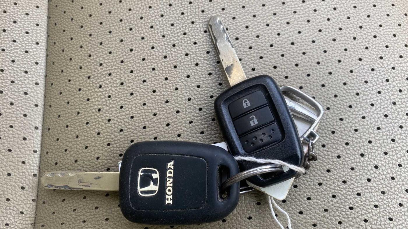 2016 Honda City 1.5L I-VTEC V MT, Petrol, Manual, 78,102 km, Key Close Up