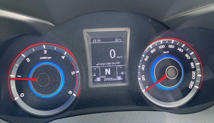 2019 Mahindra XUV300 W8 (O) 1.5 DIESEL AMT, Diesel, Automatic, 40,150 km, Odometer Image