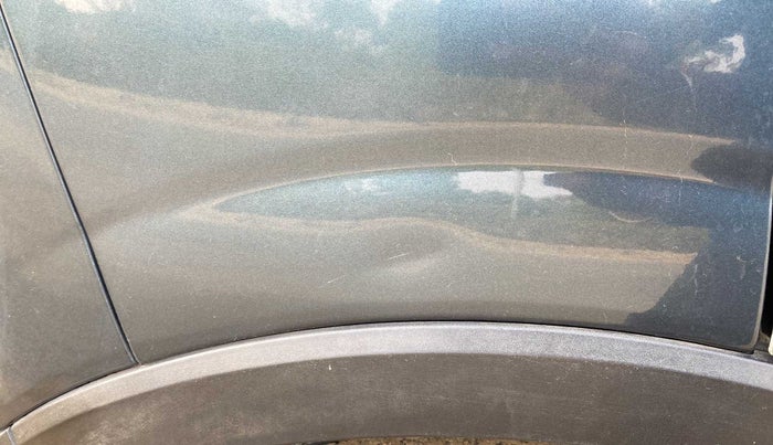 2019 Mahindra XUV300 W8 (O) 1.5 DIESEL AMT, Diesel, Automatic, 40,150 km, Right quarter panel - Slightly dented