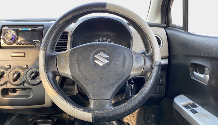 2013 Maruti Wagon R 1.0 LXI, Petrol, Manual, 45,081 km, Steering Wheel Close Up