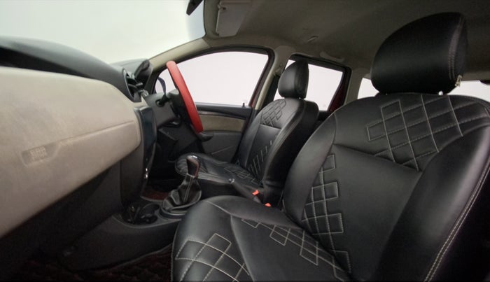2015 Renault Duster 85 PS RXL DIESEL, Diesel, Manual, 1,08,772 km, Right Side Front Door Cabin
