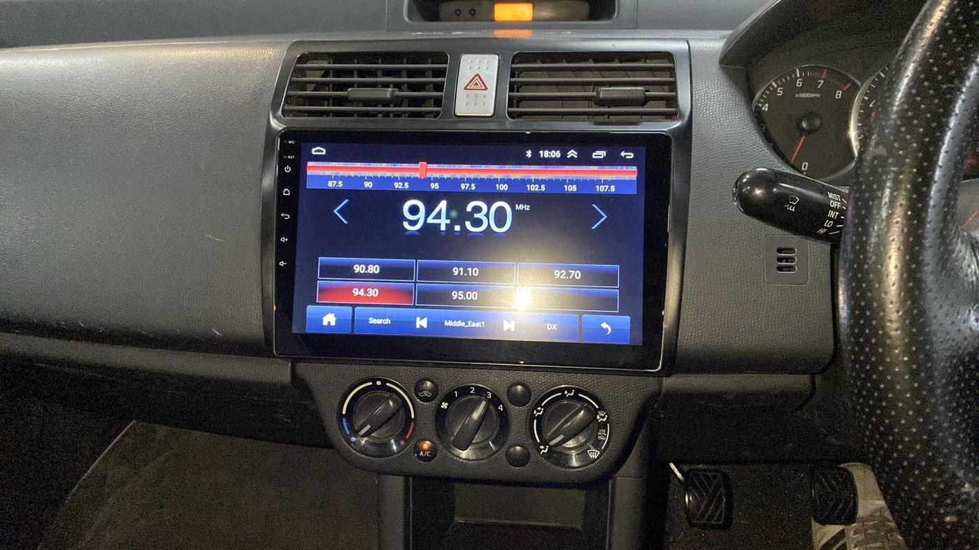 2011 Maruti Swift VXI, Petrol, Manual, 96,724 km, Air Conditioner