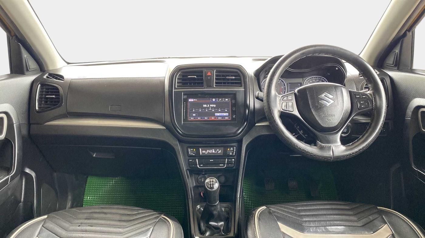 2018 Maruti Vitara Brezza ZDI PLUS DUAL TONE, Diesel, Manual, 36,581 km, Dashboard