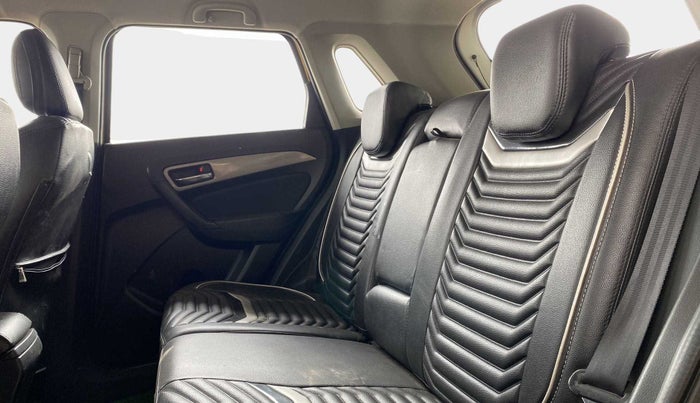 2018 Maruti Vitara Brezza ZDI PLUS DUAL TONE, Diesel, Manual, 36,581 km, Right Side Rear Door Cabin
