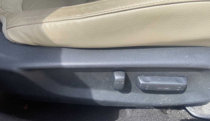 2019 Honda Civic 1.6L I-DTEC ZX MT, Diesel, Manual, 9,728 km, Driver Side Adjustment Panel