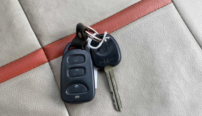 2012 Hyundai i10 MAGNA 1.2, Petrol, Manual, 18,479 km, Key Close Up