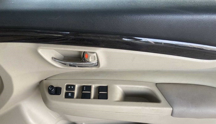 2018 Maruti Ciaz ALPHA 1.4 PETROL, Petrol, Manual, 65,909 km, Driver Side Door Panels Control