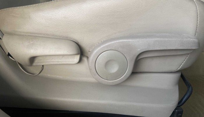 2018 Maruti Ciaz ALPHA 1.4 PETROL, Petrol, Manual, 65,909 km, Driver Side Adjustment Panel
