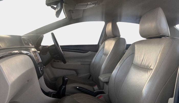 2018 Maruti Ciaz ALPHA 1.4 PETROL, Petrol, Manual, 65,909 km, Right Side Front Door Cabin
