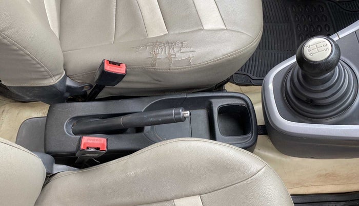 2013 Maruti Ritz VXI, Petrol, Manual, 74,607 km, Gear Lever