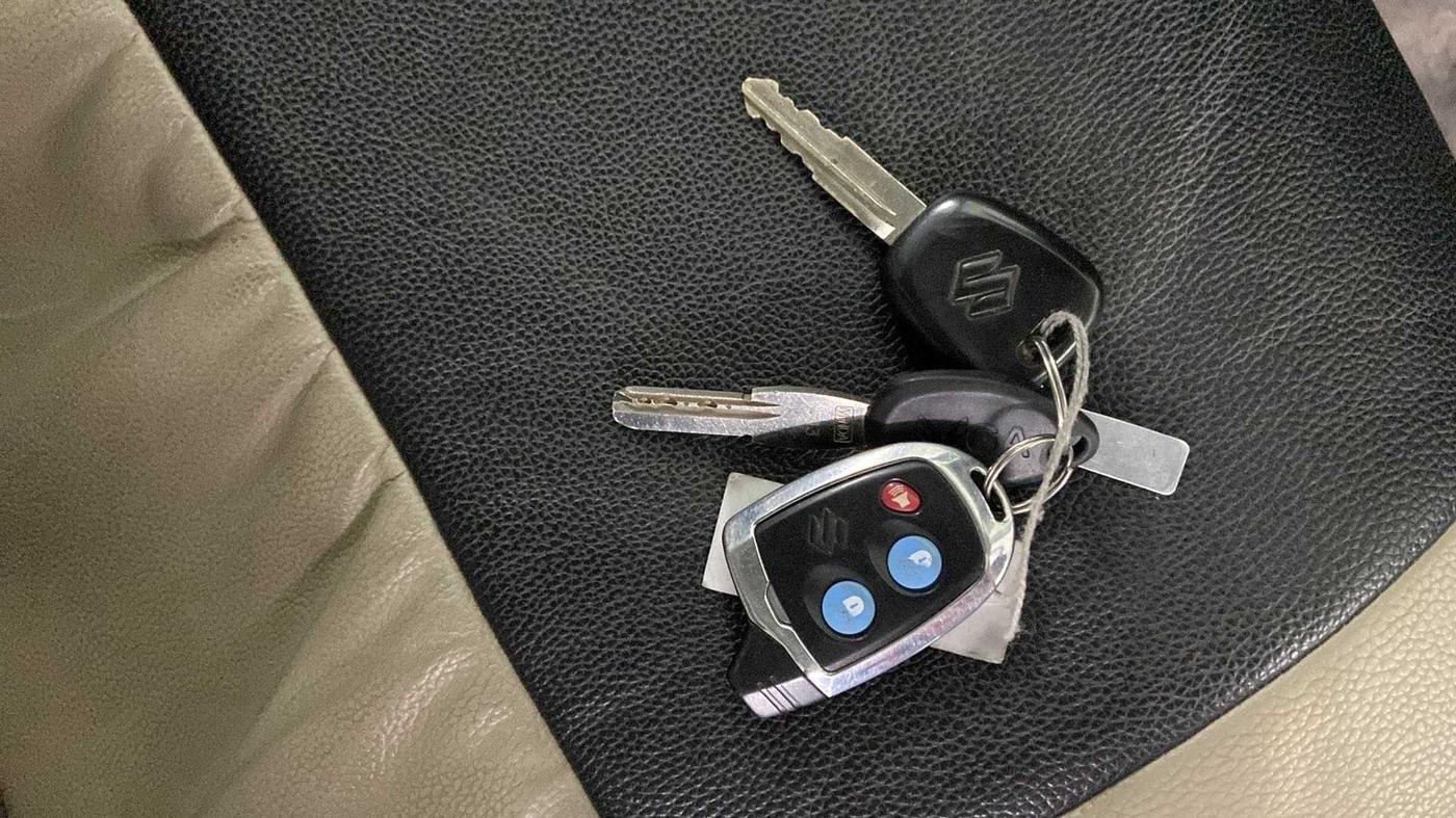 2017 Maruti Alto K10 VXI, Petrol, Manual, 5,459 km, Key Close Up