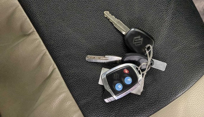 2017 Maruti Alto K10 VXI, Petrol, Manual, 5,459 km, Key Close Up