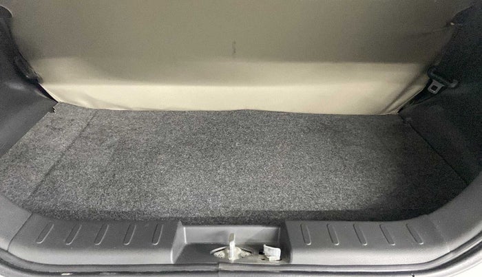2017 Maruti Alto K10 VXI, Petrol, Manual, 5,459 km, Boot Inside