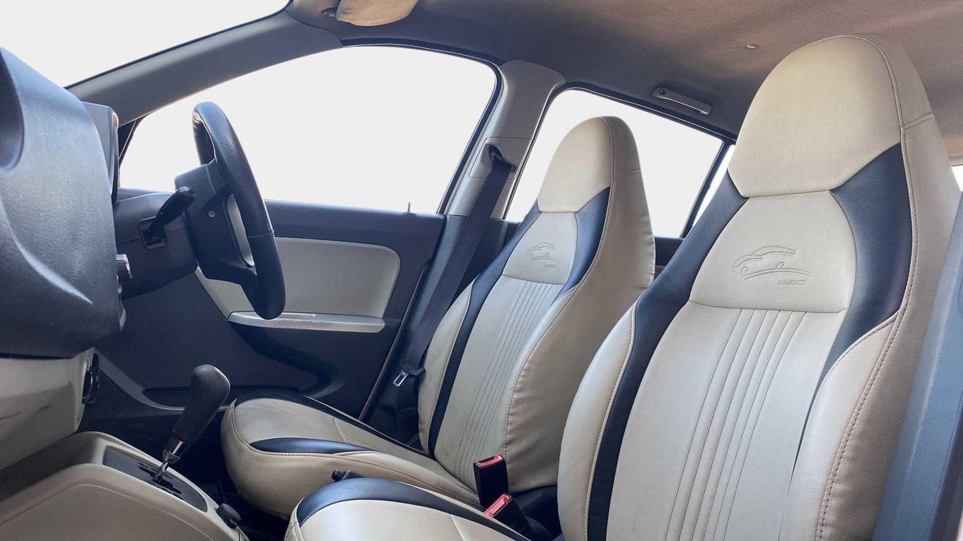 2017 Maruti Alto K10 VXI (O) AMT, Petrol, Automatic, 99,668 km, Right Side Front Door Cabin