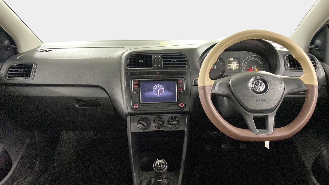2018 Volkswagen Ameo TRENDLINE 1.0L, Petrol, Manual, 30,422 km, Dashboard