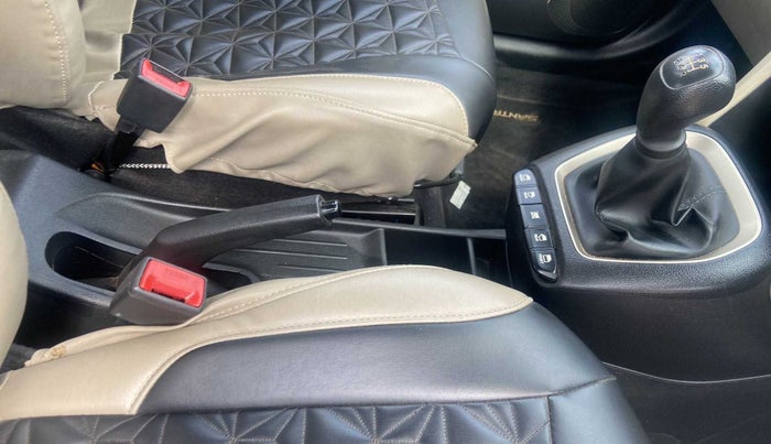 2020 Hyundai NEW SANTRO MAGNA, Petrol, Manual, 23,135 km, Gear Lever