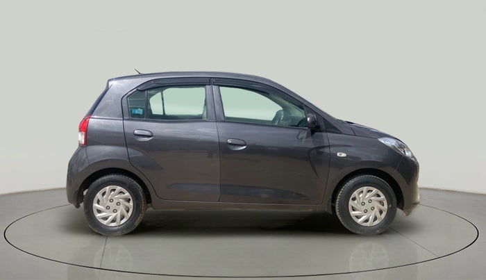 2020 Hyundai NEW SANTRO MAGNA, Petrol, Manual, 23,135 km, Right Side View