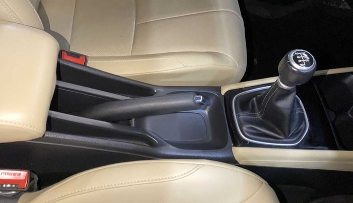 2021 Honda City 1.5L I-VTEC ZX, Petrol, Manual, 21,679 km, Gear Lever