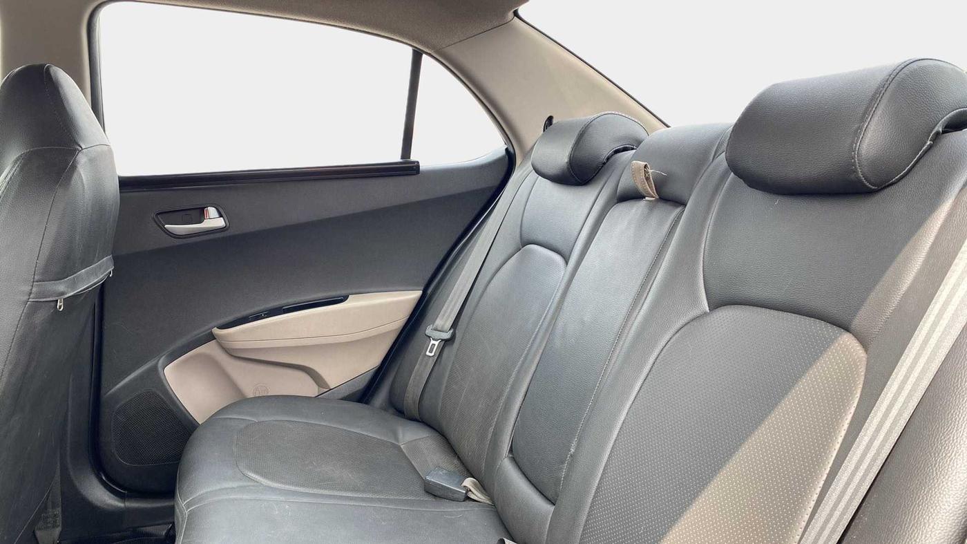 2015 Hyundai Xcent S 1.2, Petrol, Manual, 46,506 km, Right Side Rear Door Cabin