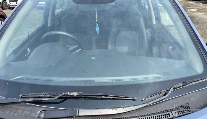 2015 Hyundai Xcent S 1.2, Petrol, Manual, 46,506 km, Front windshield - Minor - Windshield delamination