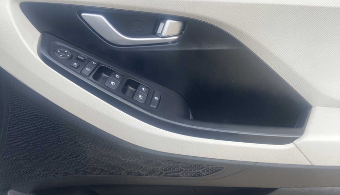 2020 Hyundai Creta SX 1.5 PETROL, Petrol, Manual, 22,574 km, Driver Side Door Panels Control