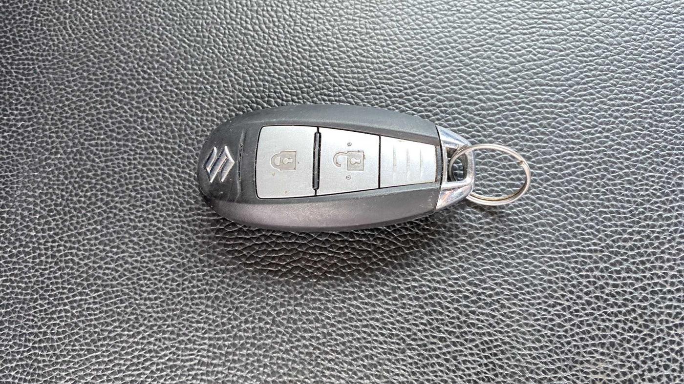 2018 Maruti Baleno ALPHA PETROL 1.2, Petrol, Manual, 33,282 km, Key Close Up