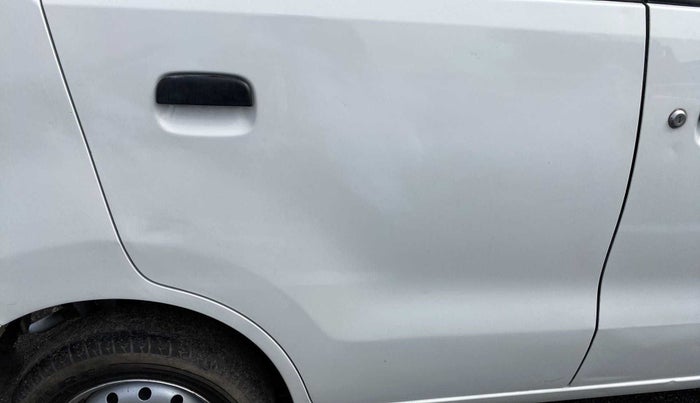 2011 Maruti Wagon R 1.0 LXI, Petrol, Manual, 37,600 km, Right rear door - Minor scratches