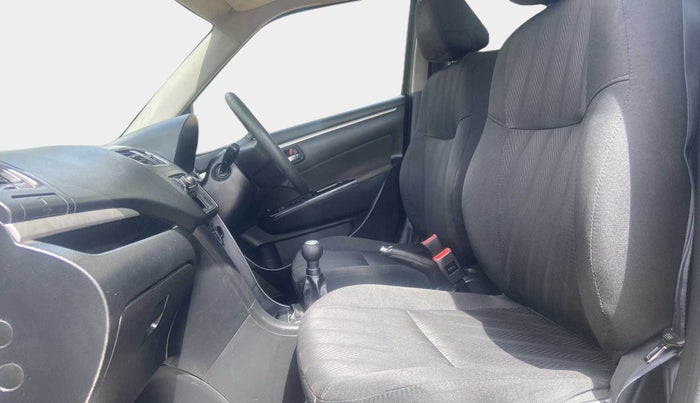 2013 Maruti Swift VXI, Petrol, Manual, 49,314 km, Right Side Front Door Cabin