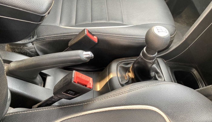2014 Maruti Swift VXI, Petrol, Manual, 34,640 km, Gear Lever