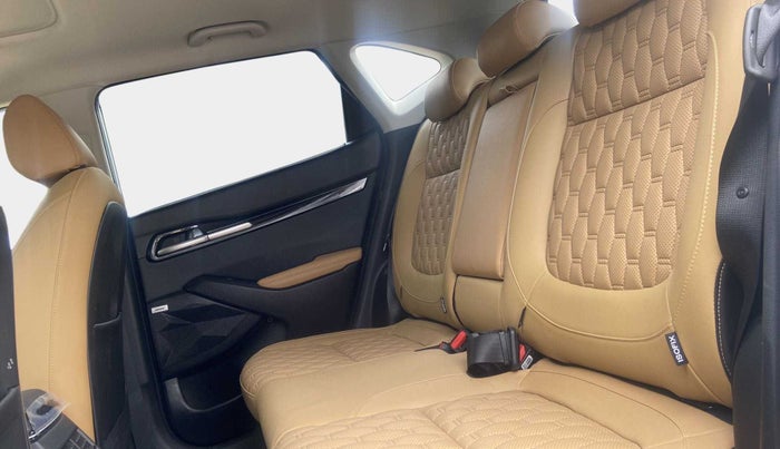 2022 KIA SELTOS HTX PLUS 1.5 DIESEL, Diesel, Manual, 12,574 km, Right Side Rear Door Cabin
