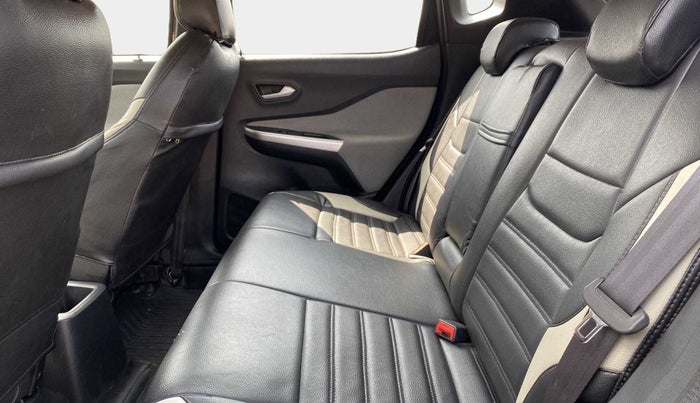 2021 Nissan MAGNITE XL TURBO CVT, Petrol, Automatic, 25,425 km, Right Side Rear Door Cabin