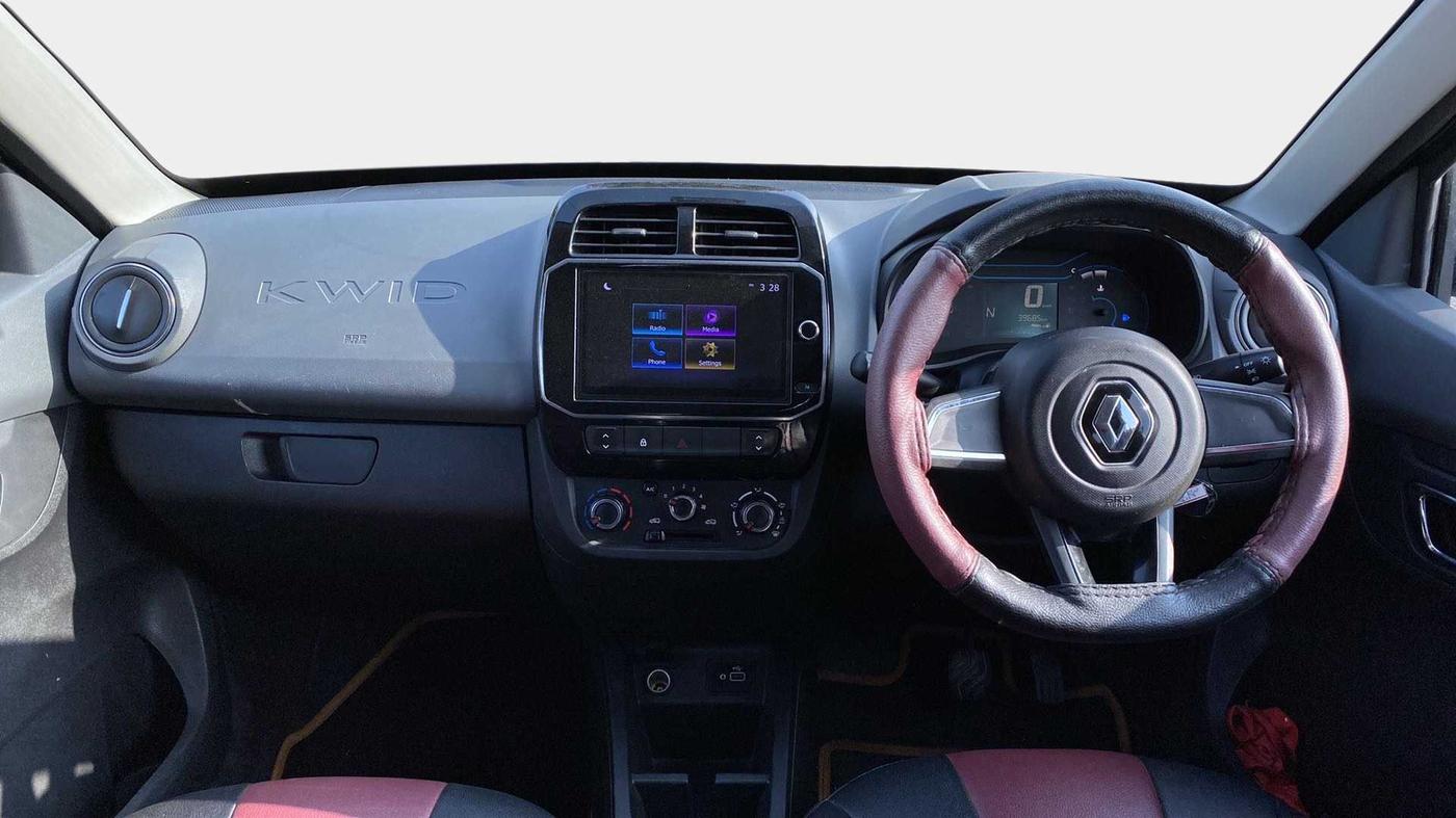 2019 Renault Kwid RXT 1.0 AMT, Petrol, Automatic, 39,689 km, Dashboard