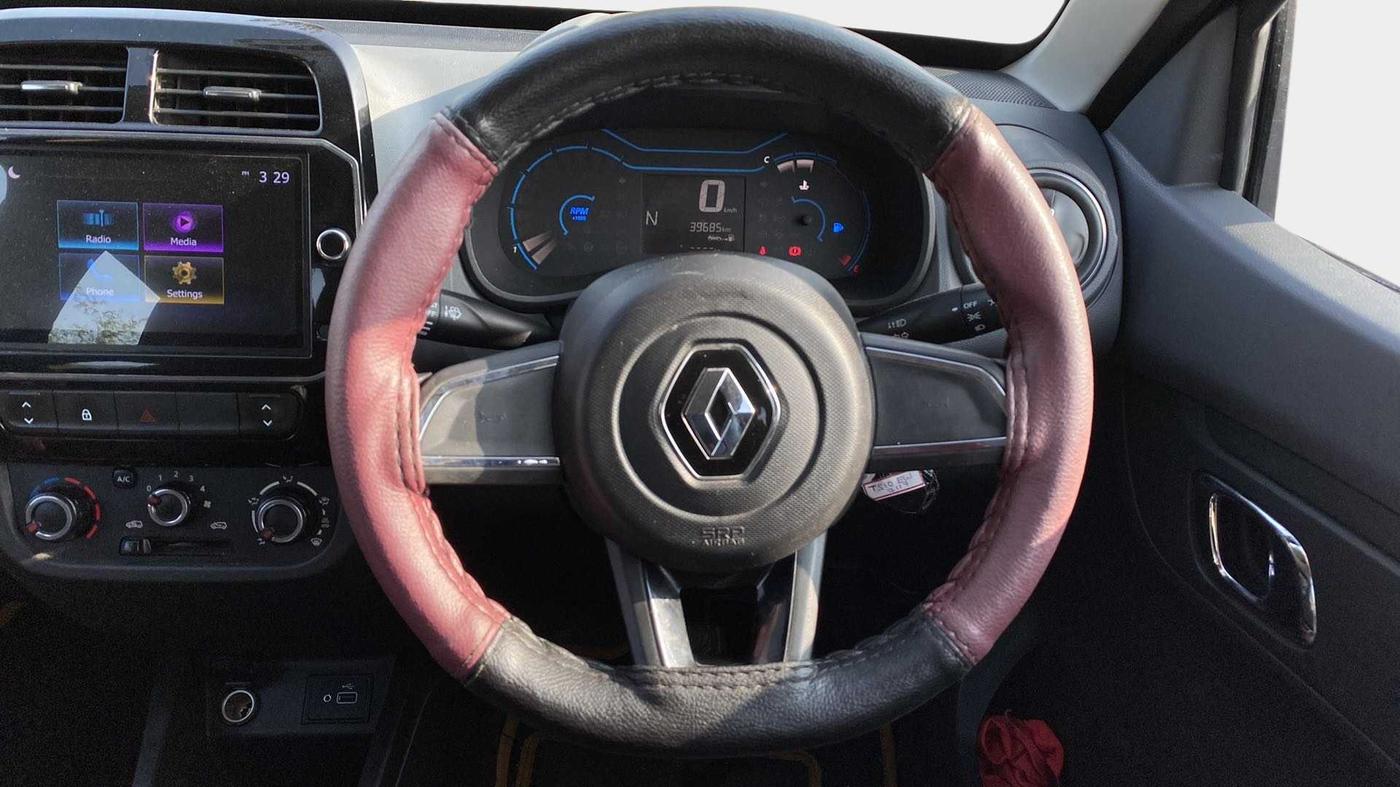 2019 Renault Kwid RXT 1.0 AMT, Petrol, Automatic, 39,689 km, Steering Wheel Close Up