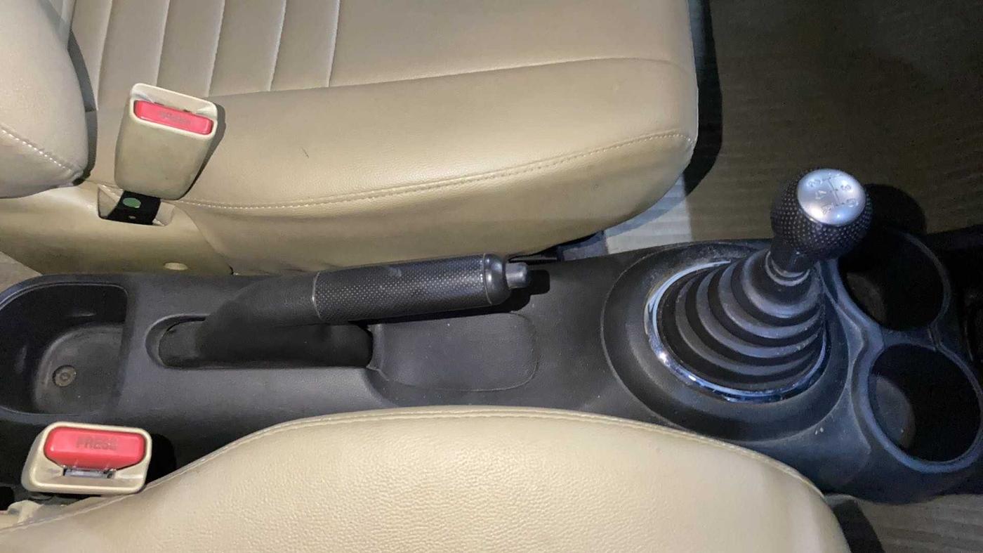 2014 Honda Amaze 1.2L I-VTEC S, Petrol, Manual, 73,323 km, Gear Lever