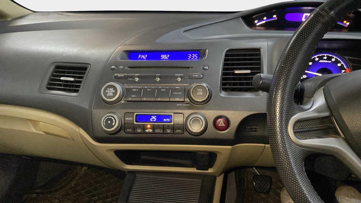 2010 Honda Civic 1.8L I-VTEC V MT, Petrol, Manual, 30,969 km, Infotainment System