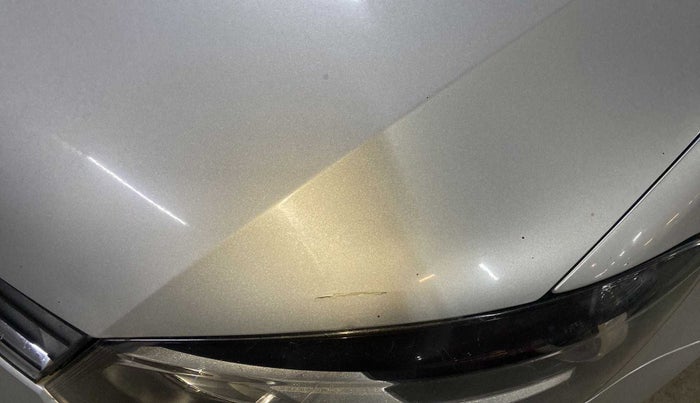 2019 Volkswagen Ameo TRENDLINE 1.0L, Petrol, Manual, 71,636 km, Bonnet (hood) - Minor scratches