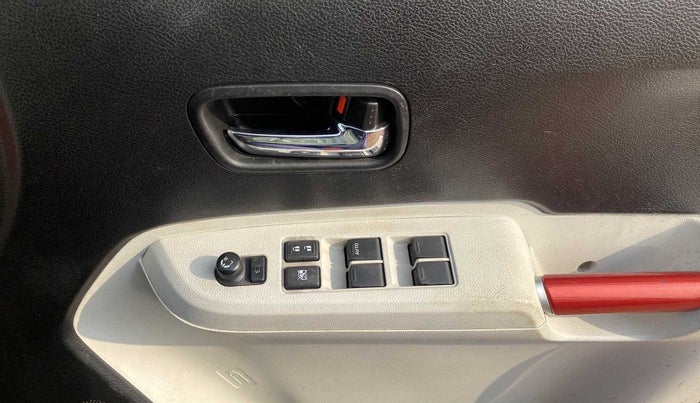 2017 Maruti IGNIS ZETA 1.2 AMT, Petrol, Automatic, 32,390 km, Driver Side Door Panels Control