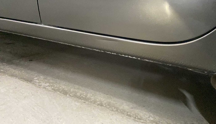 2019 Maruti Dzire VDI, Diesel, Manual, 94,382 km, Left running board - Slightly dented