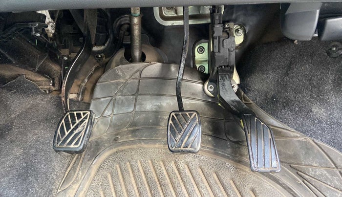 2011 Maruti Swift Dzire VXI, Petrol, Manual, 73,221 km, Pedals